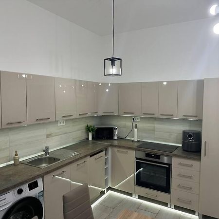 Szeged Szive Apartman Bagian luar foto